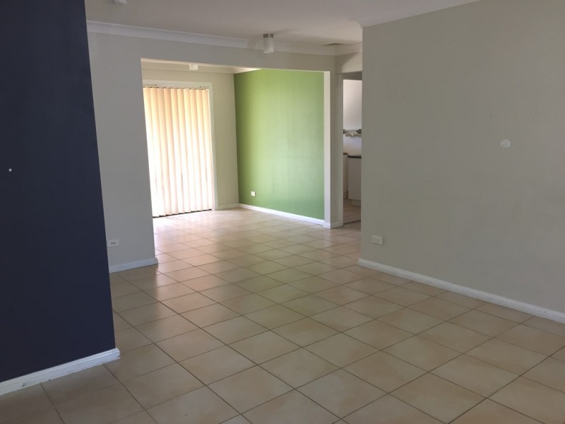 8/10-14 Eagleview Road, Minto NSW 2566