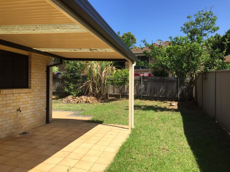 8/10-14 Eagleview Road, Minto NSW 2566