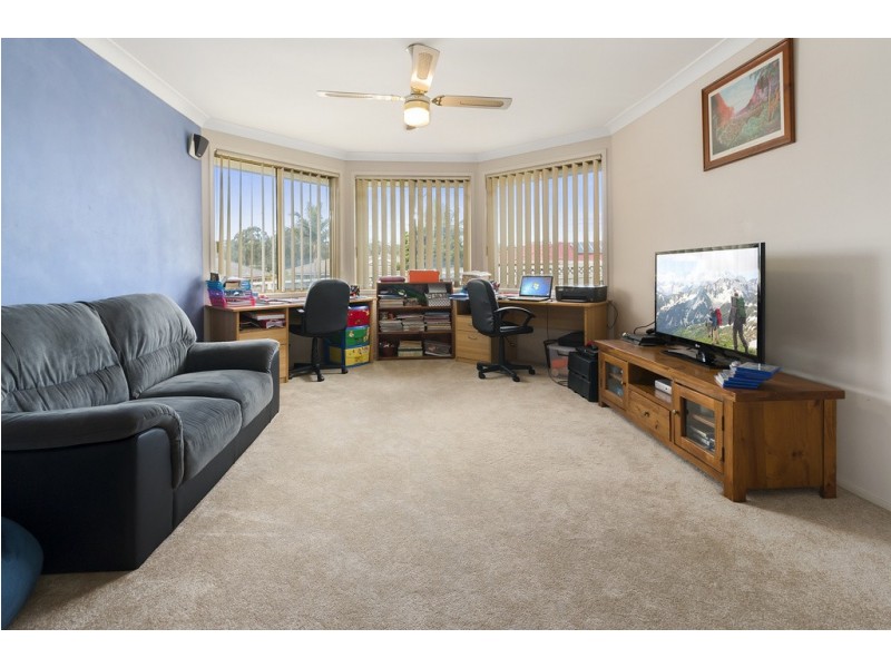 2 Wilkinson Crescent, Ingleburn NSW 2565