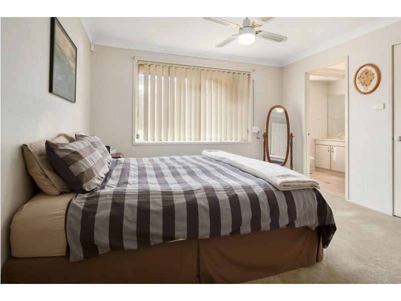 2 Wilkinson Crescent, Ingleburn NSW 2565