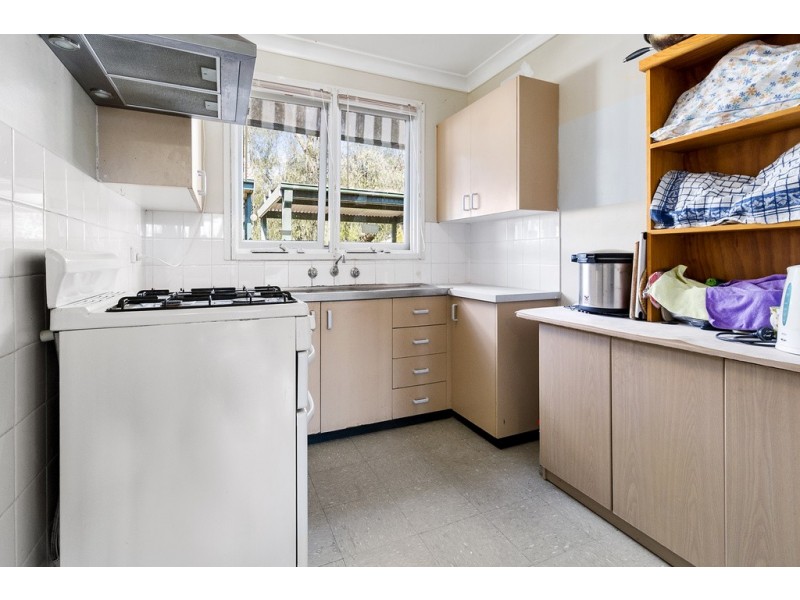 1 Celtis Place, Macquarie Fields NSW 2564