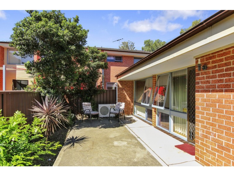 12/15-19 Fourth avenue, Macquarie Fields NSW 2564