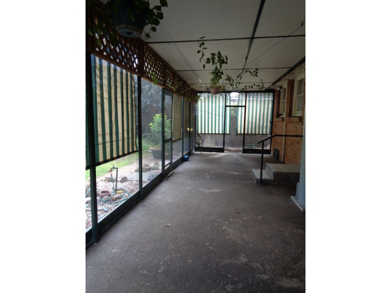 31 Edgar street, Macquarie Fields NSW 2564