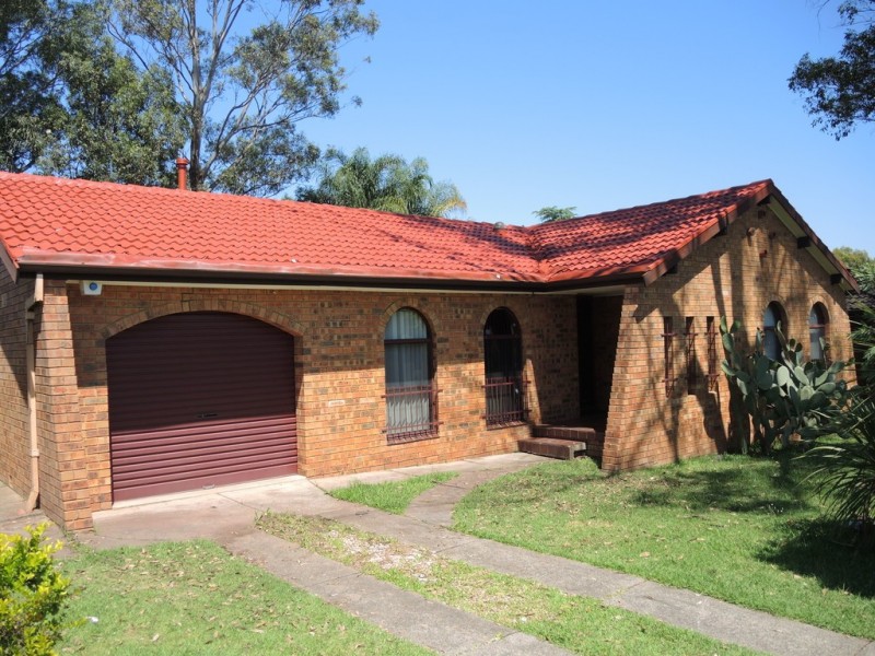 7 Lyrebird Place, Ingleburn NSW 2565