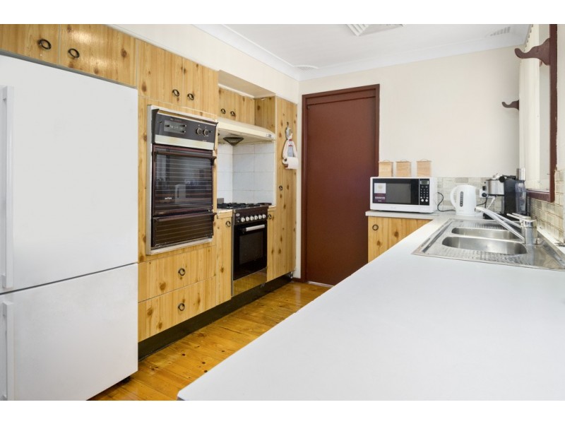 7 Lyrebird Place, Ingleburn NSW 2565