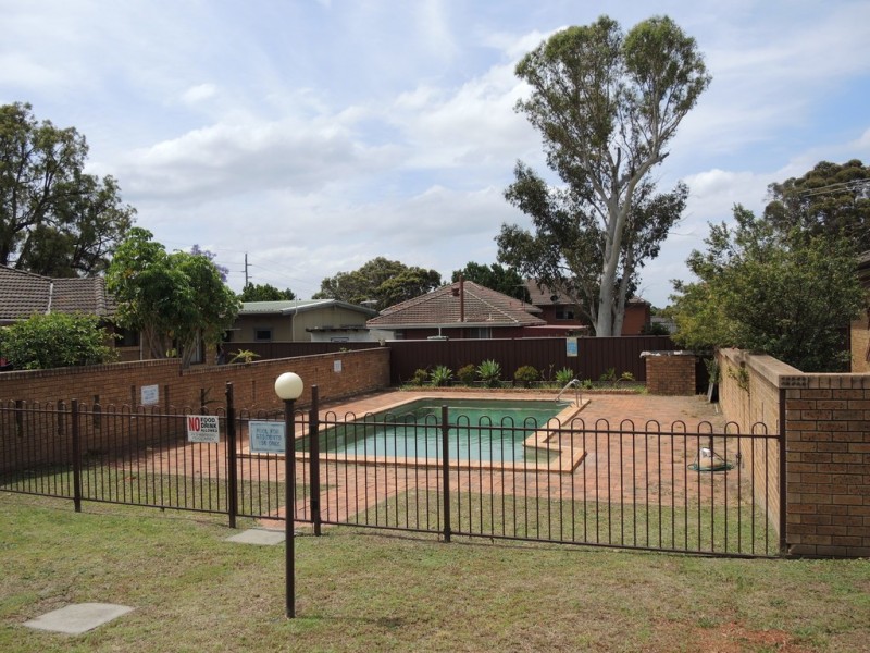 10/132 Cumberland Road, Ingleburn NSW 2565
