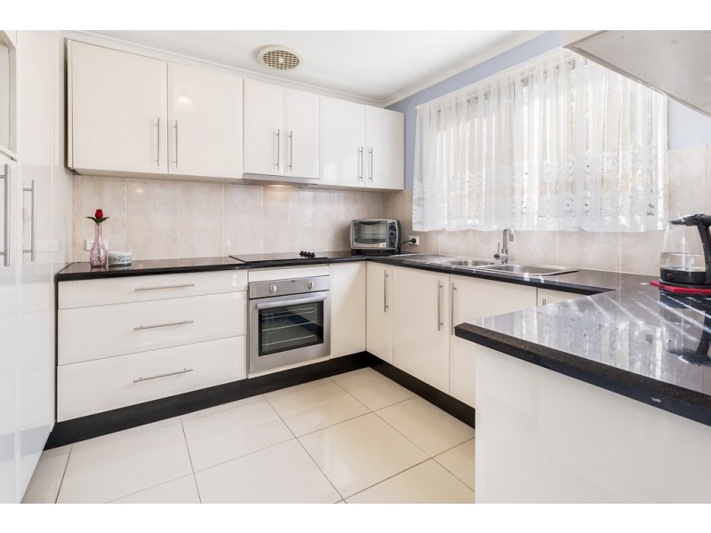 3/74-76 Parliament Road, Macquarie Fields NSW 2564