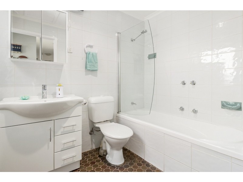 3/74-76 Parliament Road, Macquarie Fields NSW 2564