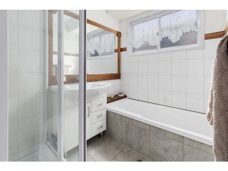 9 Bundy Close, Macquarie Fields NSW 2564