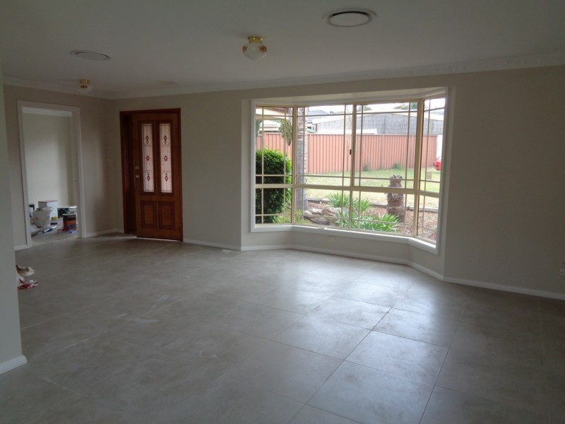 15 Moss Place, St Helens Park NSW 2560