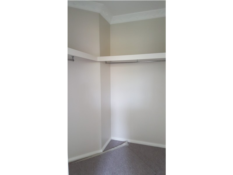 15 Moss Place, St Helens Park NSW 2560