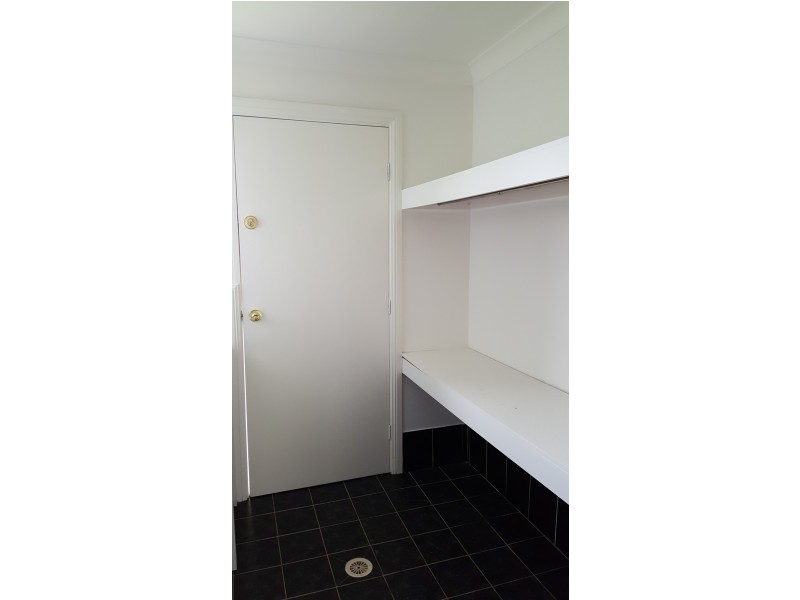 15 Moss Place, St Helens Park NSW 2560