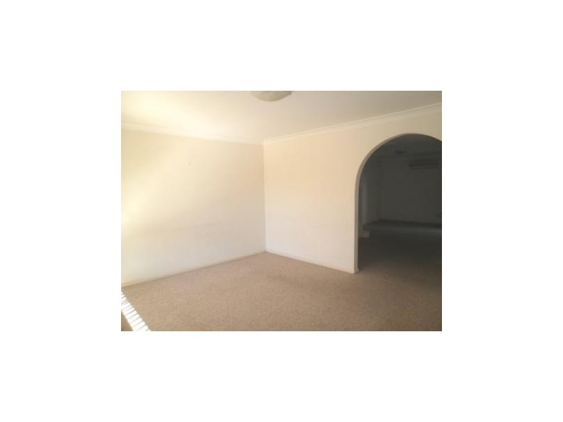 3/172 Cumberland Road, Ingleburn NSW 2565