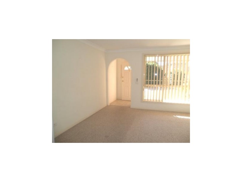 3/172 Cumberland Road, Ingleburn NSW 2565