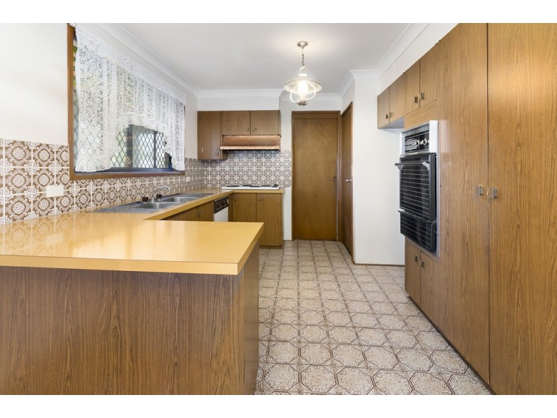 6 Coucal Place, Ingleburn NSW 2565