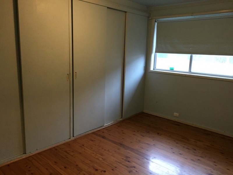 18 Phyllis street, Minto NSW 2566