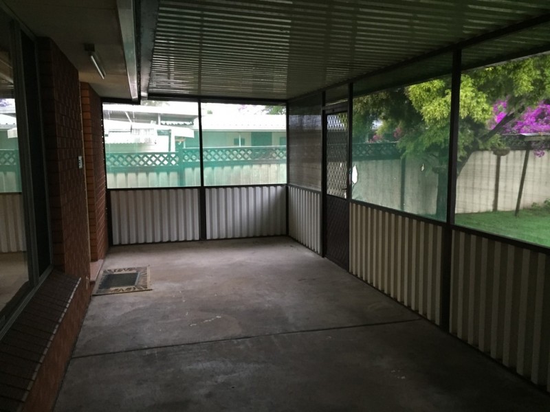 18 Phyllis street, Minto NSW 2566