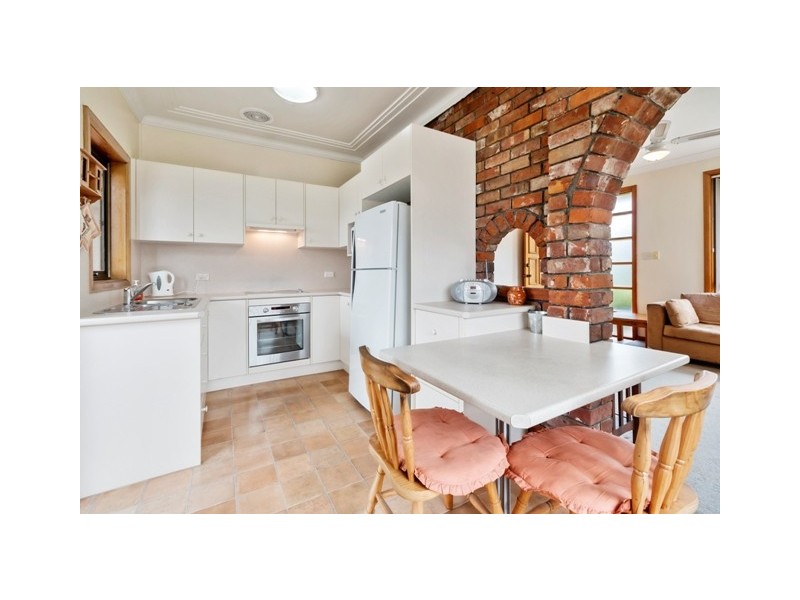 14 Chesham Parade, Glenfield NSW 2167