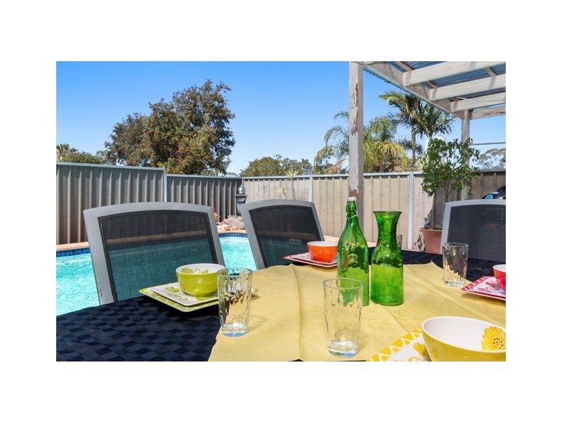 4 Clement Place, Ingleburn NSW 2565