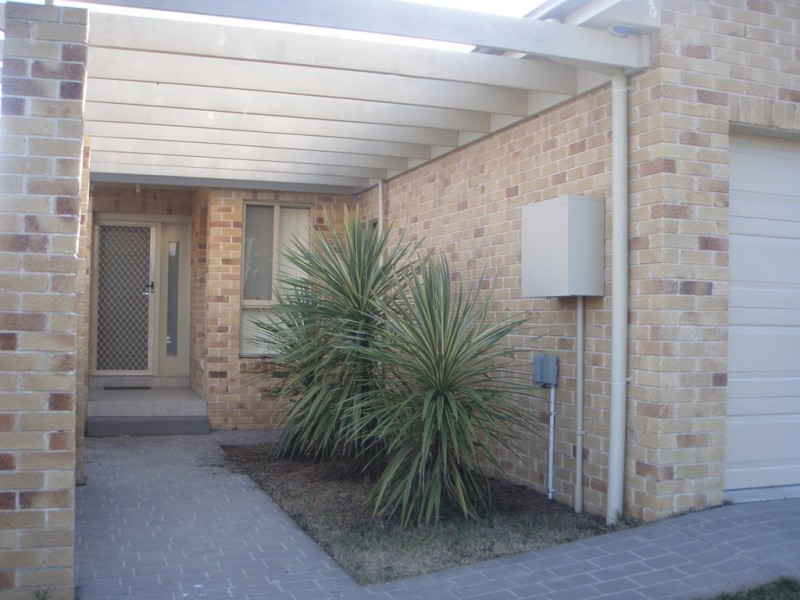 1/57 Edgar street, Macquarie Fields NSW 2564