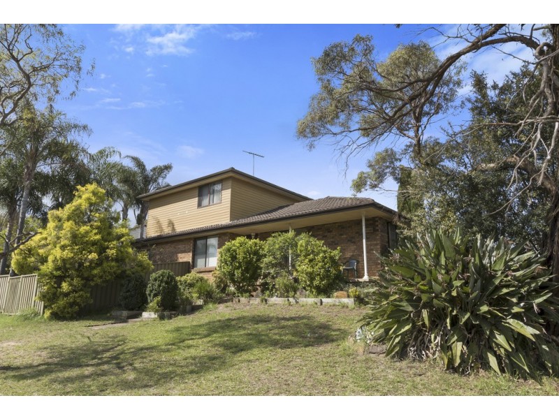 18 Wagtail Crescent, Ingleburn NSW 2565