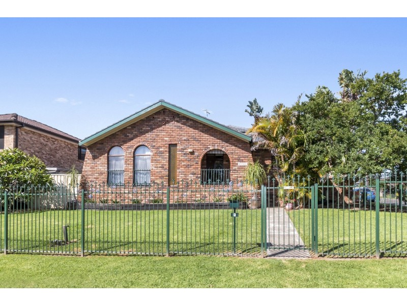 1 Owl Place, Ingleburn NSW 2565