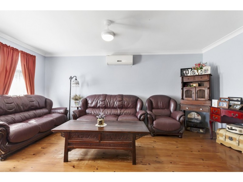 1 Owl Place, Ingleburn NSW 2565