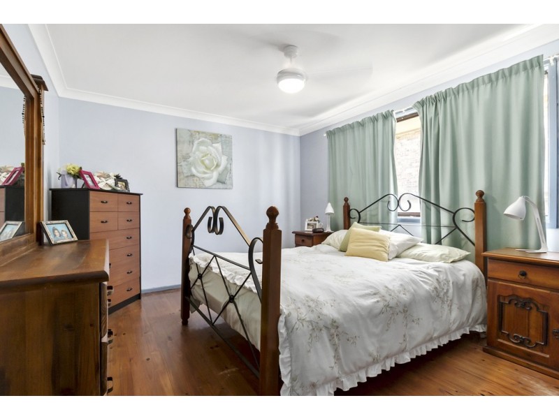 1 Owl Place, Ingleburn NSW 2565