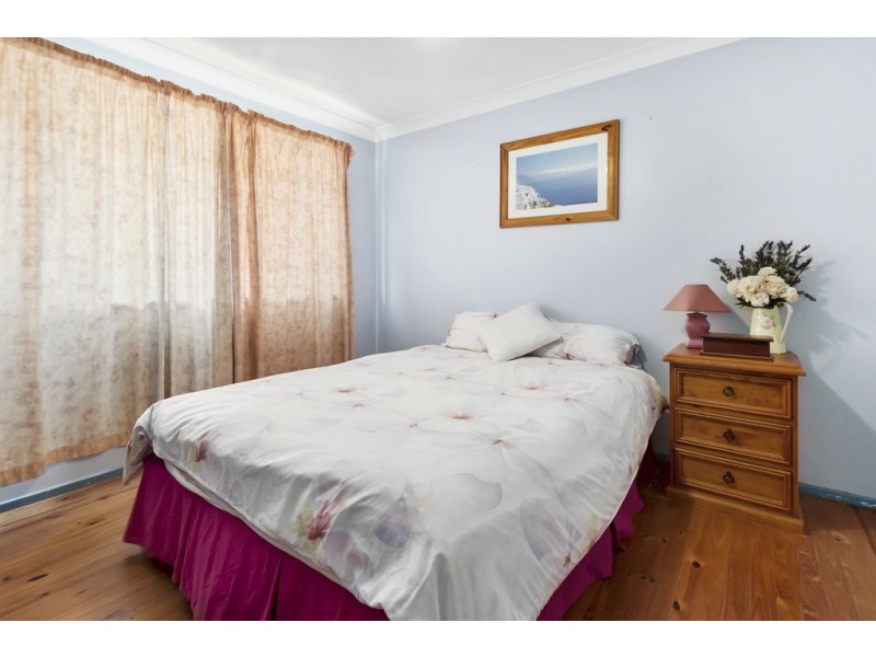 1 Owl Place, Ingleburn NSW 2565