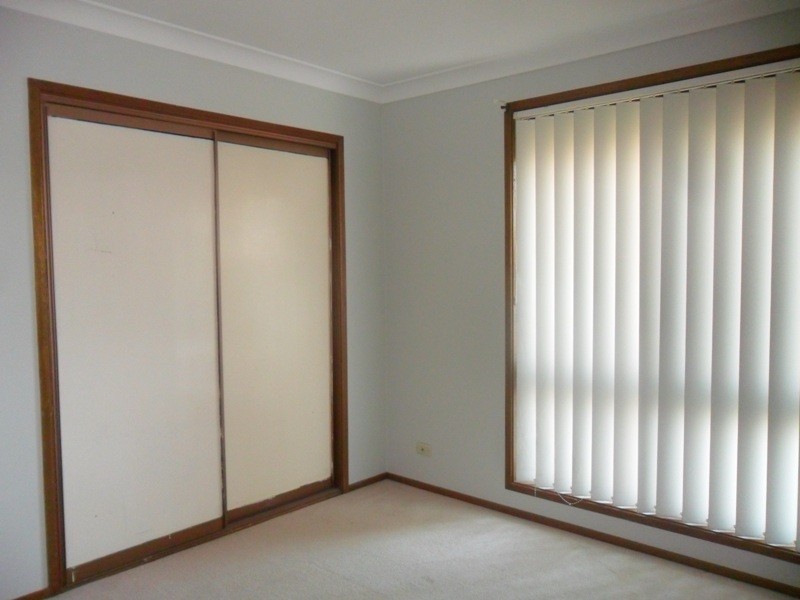 6 Kidd Place, Minto NSW 2566