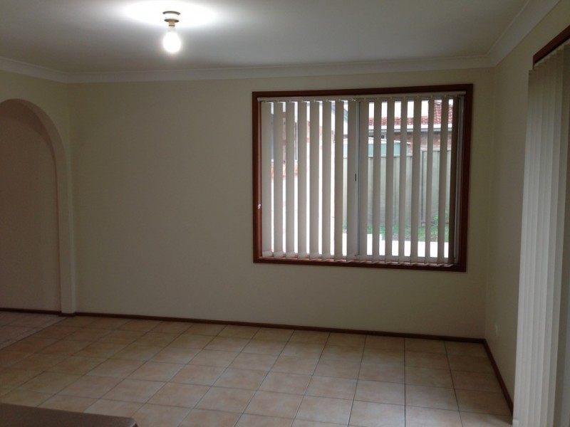 2/94 McDonnell Street, Raby NSW 2566