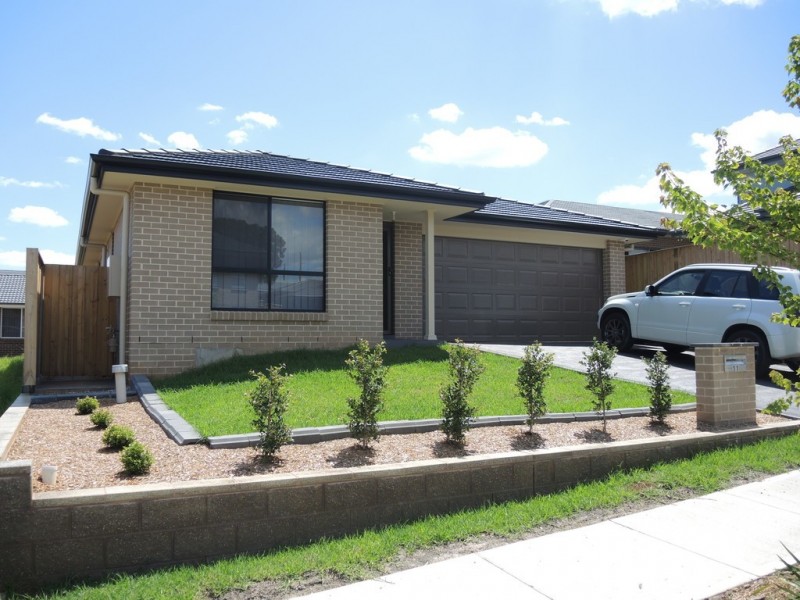 11 Torbreck Street, Minto NSW 2566