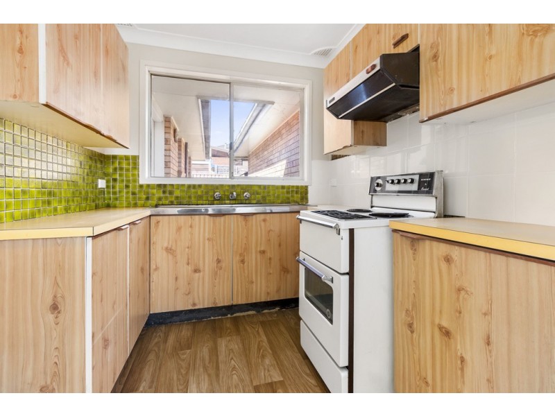 2/4 Sitella Place, Ingleburn NSW 2565