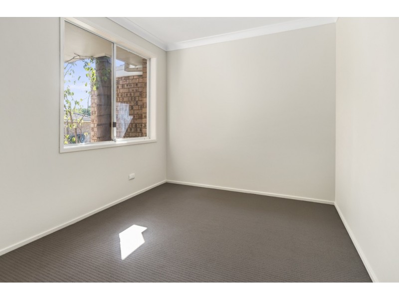2/4 Sitella Place, Ingleburn NSW 2565