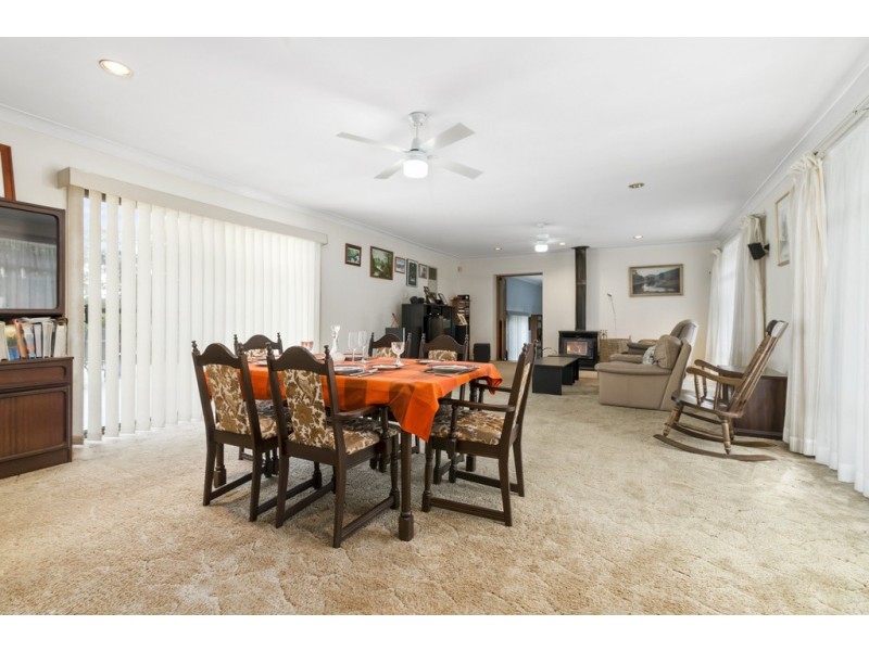 7 Oakley Road, Long Point NSW 2564