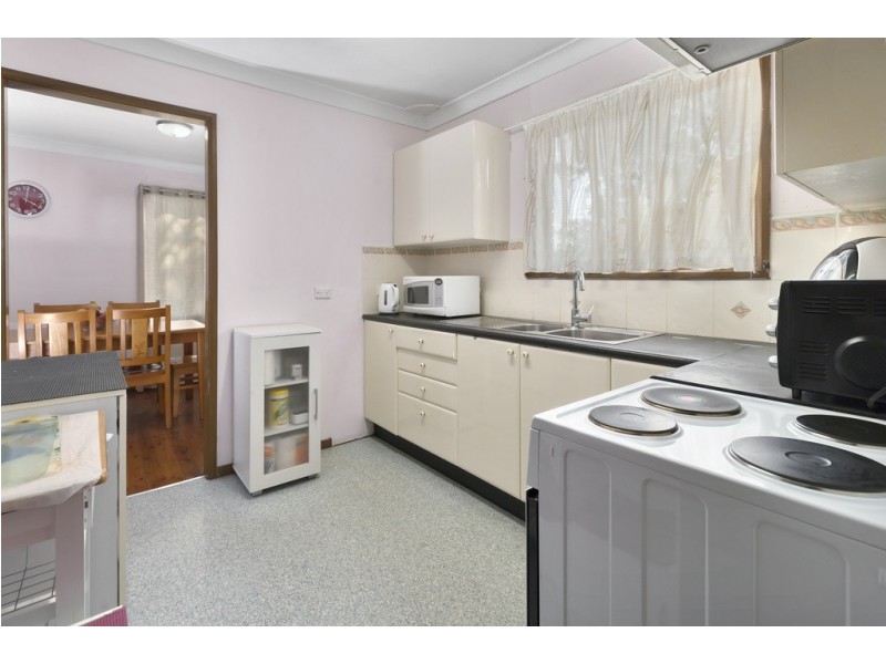 13/2 Whipbird Avenue, Ingleburn NSW 2565