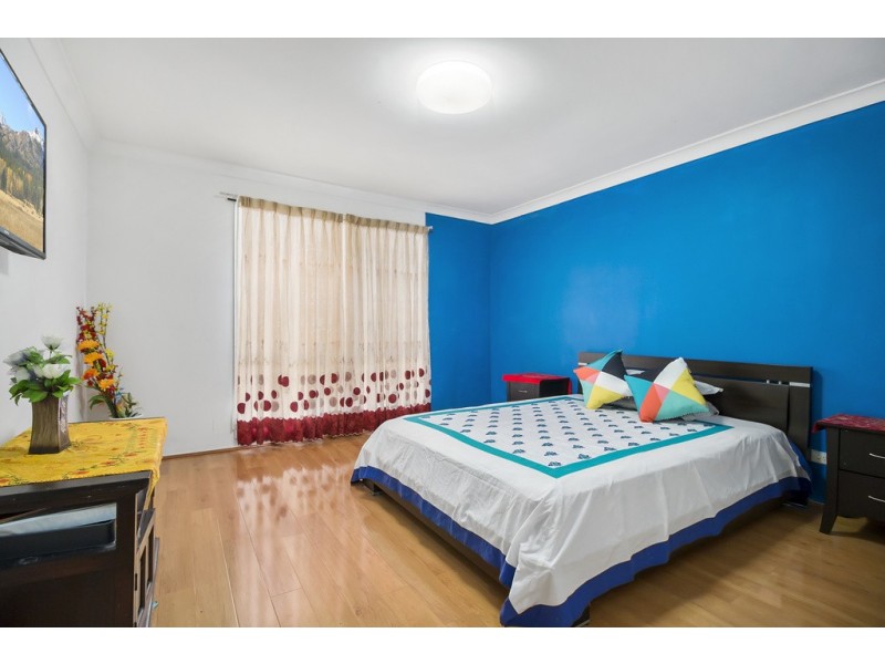 3/9-11 Gordon Avenue, Ingleburn NSW 2565