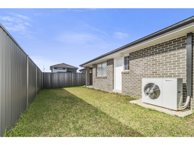 31 Venturer Parade, Leppington NSW 2179