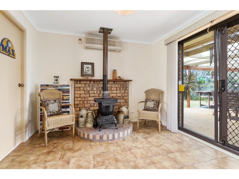 1 Brial Place, Minto NSW 2566