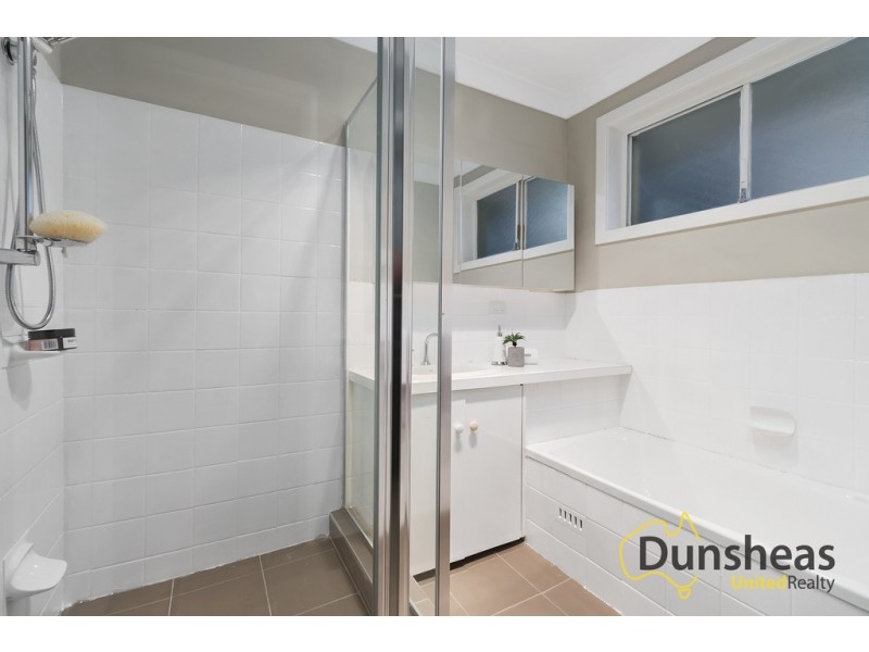 6 Coucal Place, Ingleburn NSW 2565