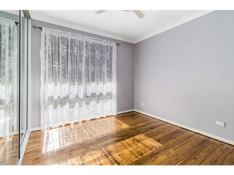 9 Bauxite Place, Eagle Vale NSW 2558