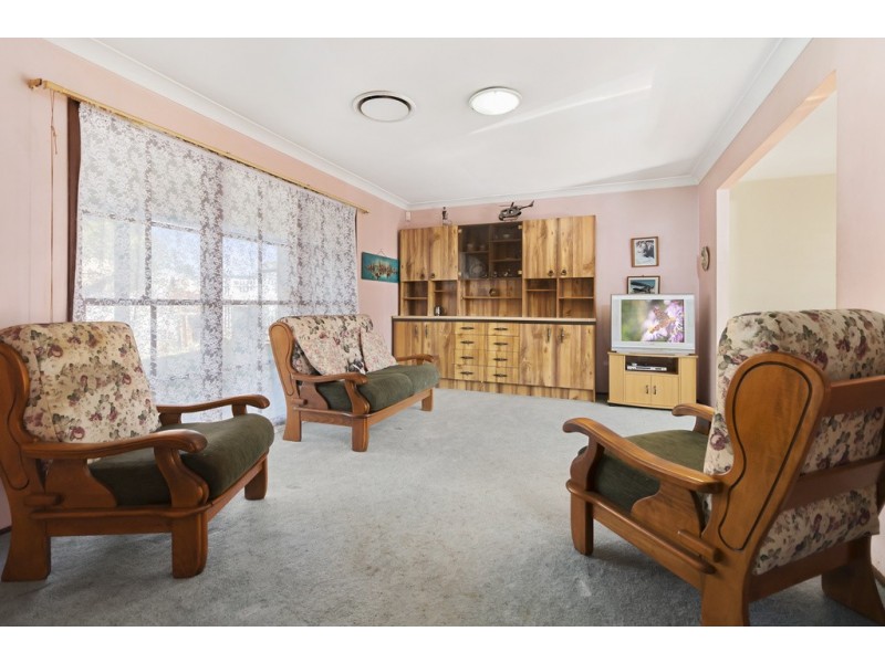 48 Queenscliff Drive, Woodbine NSW 2560