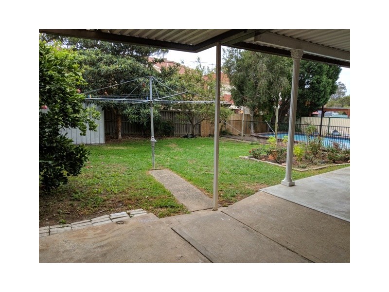 9 Bronzewing Street, Ingleburn NSW 2565