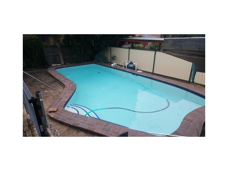 9 Bronzewing Street, Ingleburn NSW 2565