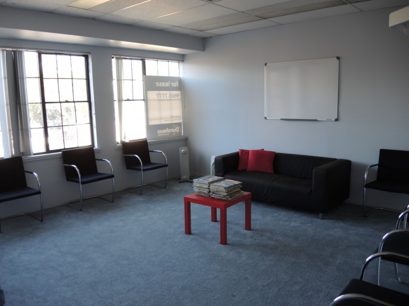 2/3 Oxford Road, Ingleburn NSW 2565