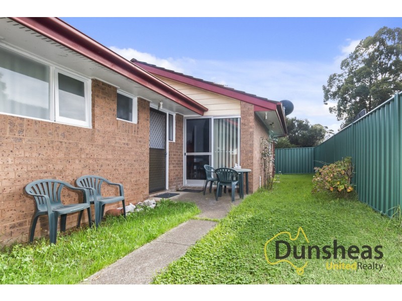 21/7 Hanlon Close, Minto NSW 2566