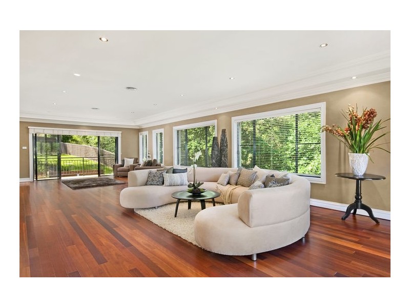 9 Hoop Pine Place, West Pennant Hills NSW 2125