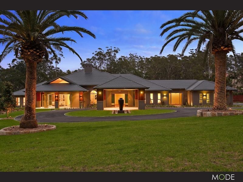 8 Davey Road, Dural NSW 2158