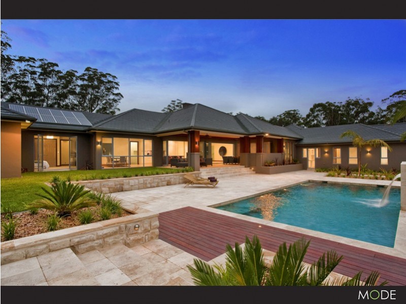 8 Davey Road, Dural NSW 2158