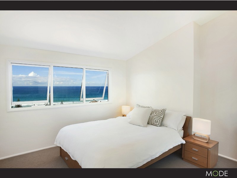 18 Gardere Avenue, Curl Curl NSW 2096